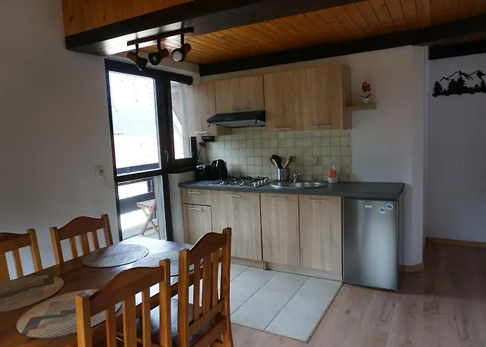 Nad Strumyczkiem - Pokoje Goscinne - Apartamenty Z Przymrozeniem Oka